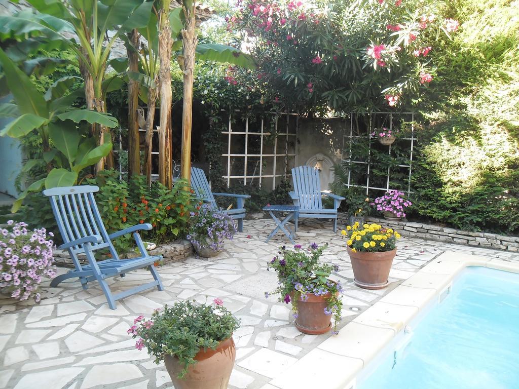 Le Clos D'Isabelle Bed & Breakfast Marsillargues ภายนอก รูปภาพ